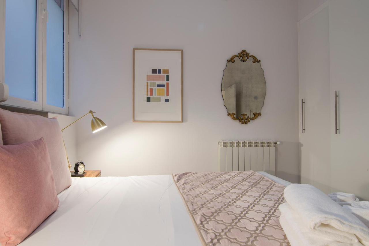 Apartamento En Santa Ana - Sol マドリード エクステリア 写真