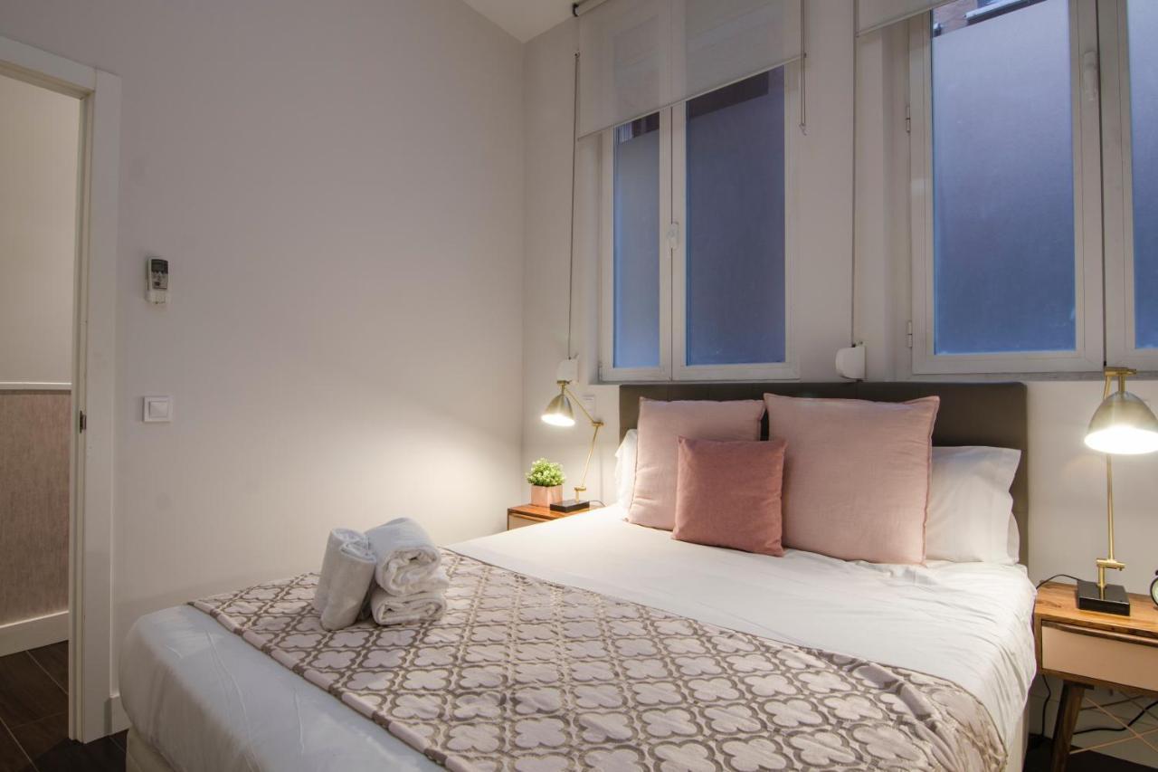 Apartamento En Santa Ana - Sol マドリード エクステリア 写真